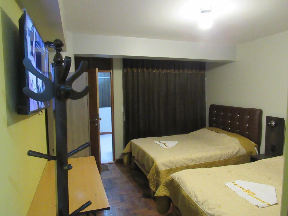 Hotel Suenos Dorados ฆูเลียกา ภายนอก รูปภาพ